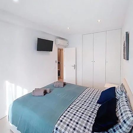 Panorama Old Town Sea View البوفيرا